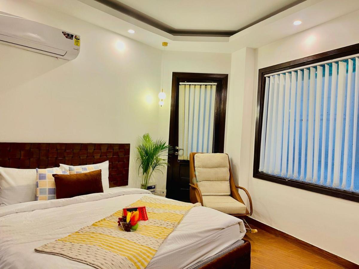 Hotel Roomshala Luxurious Studio In South Extension 4*