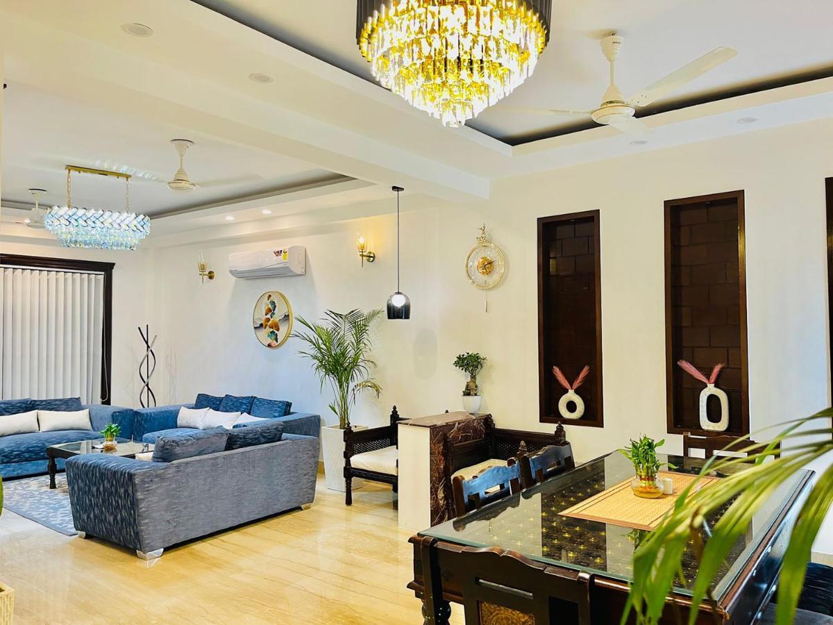 Hotel Roomshala Luxurious Studio In South Extension