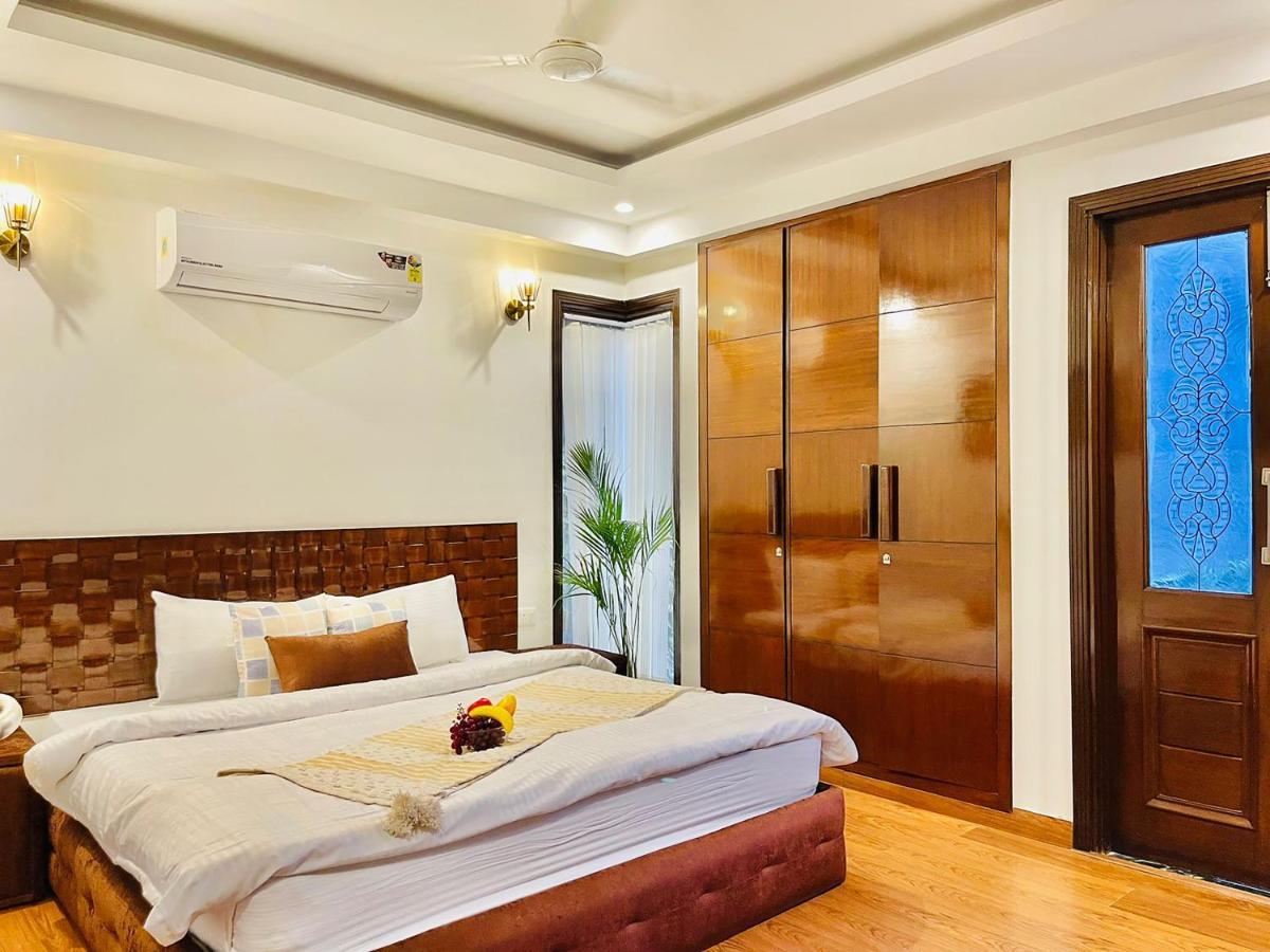 Hotel Roomshala Luxurious Studio In South Extension
