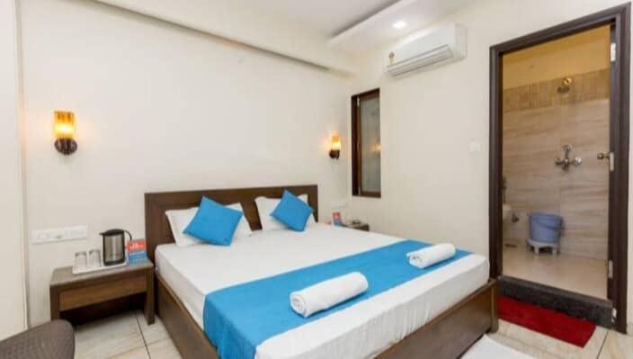 Hotel R Deluxe - Railway Station New Delhi
