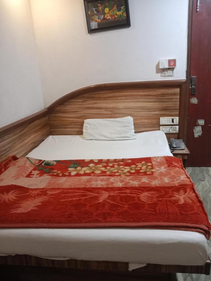 Hotel Odeon Continental New Delhi