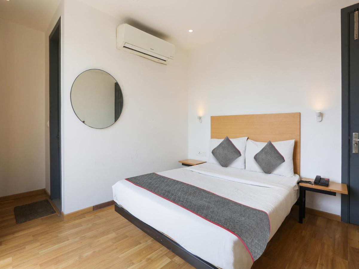 Townhouse Meera Bagh 4*