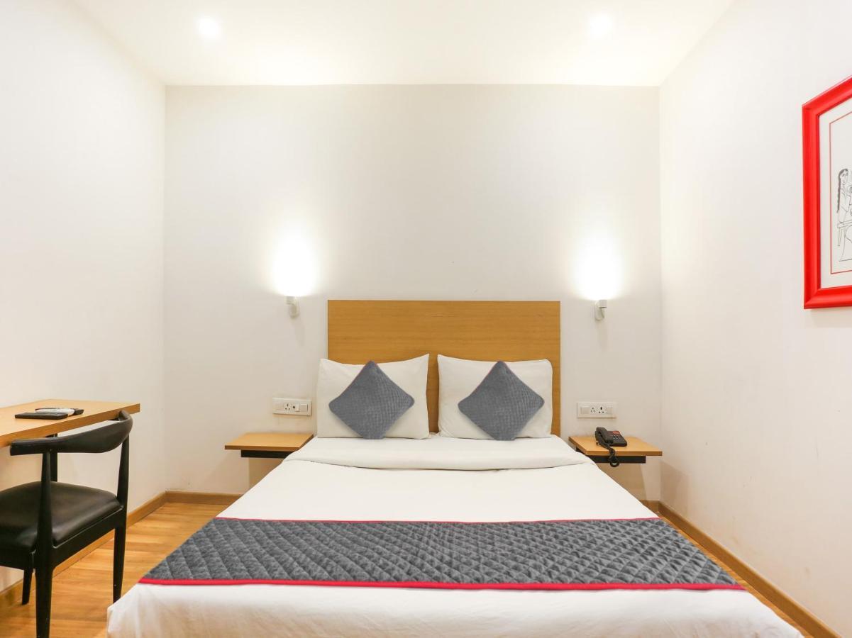 Townhouse Meera Bagh Hotel