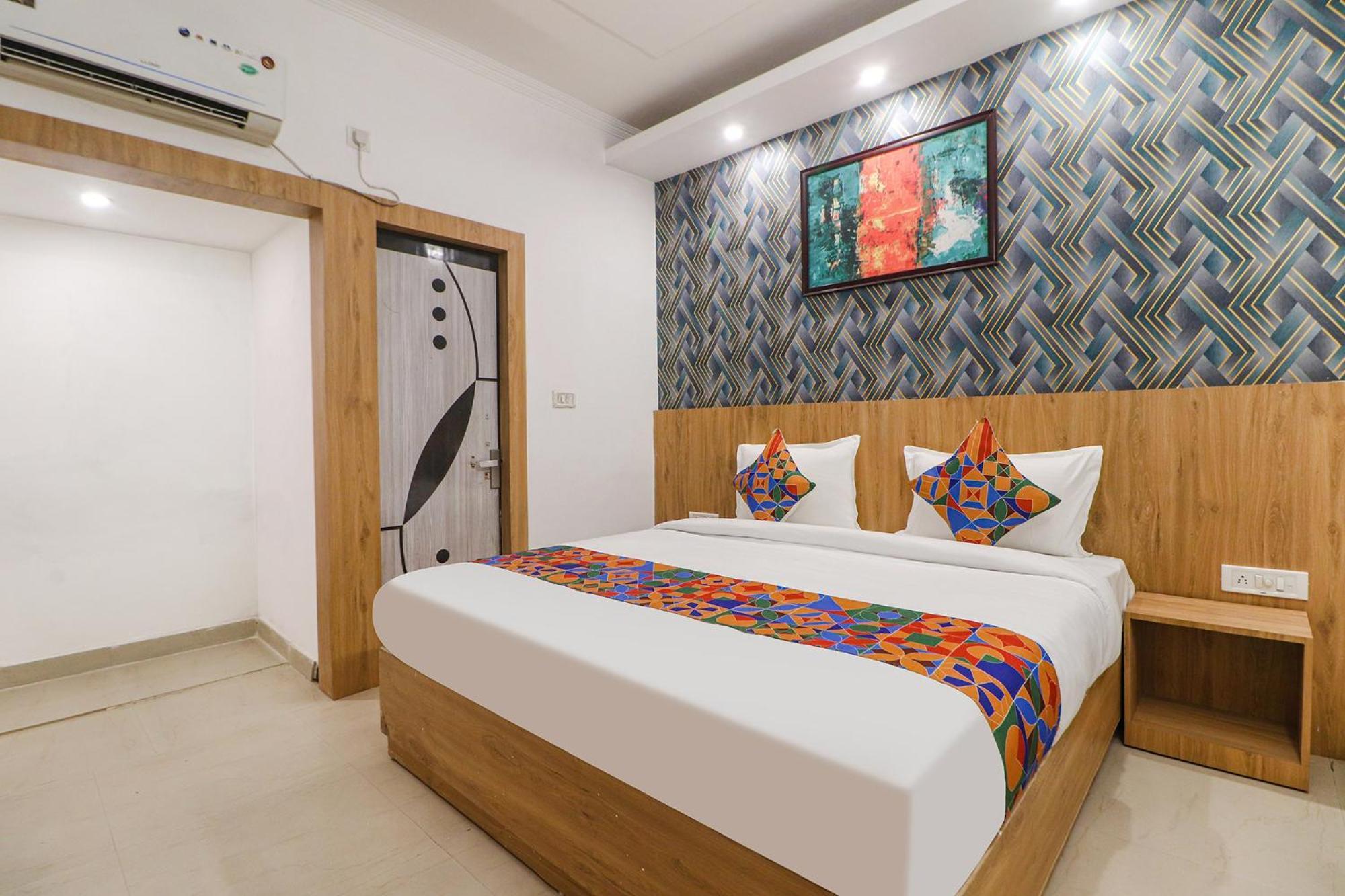 Fabhotel Rainbow Near Igi Airport Hotel 3*