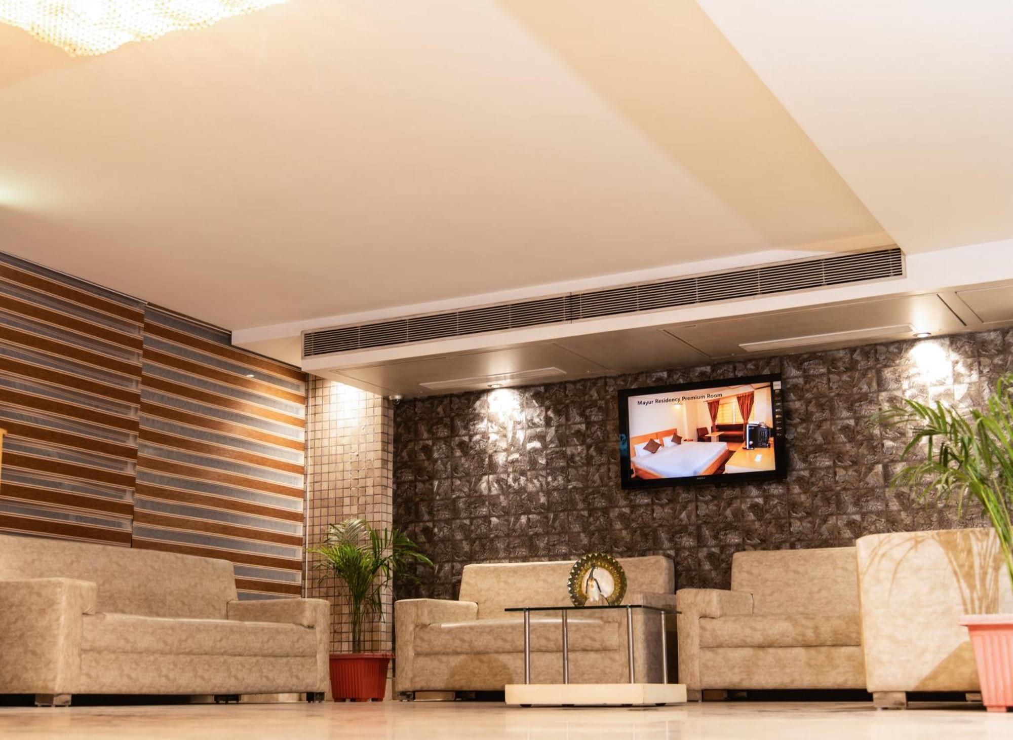 Mayur Hotel 3*