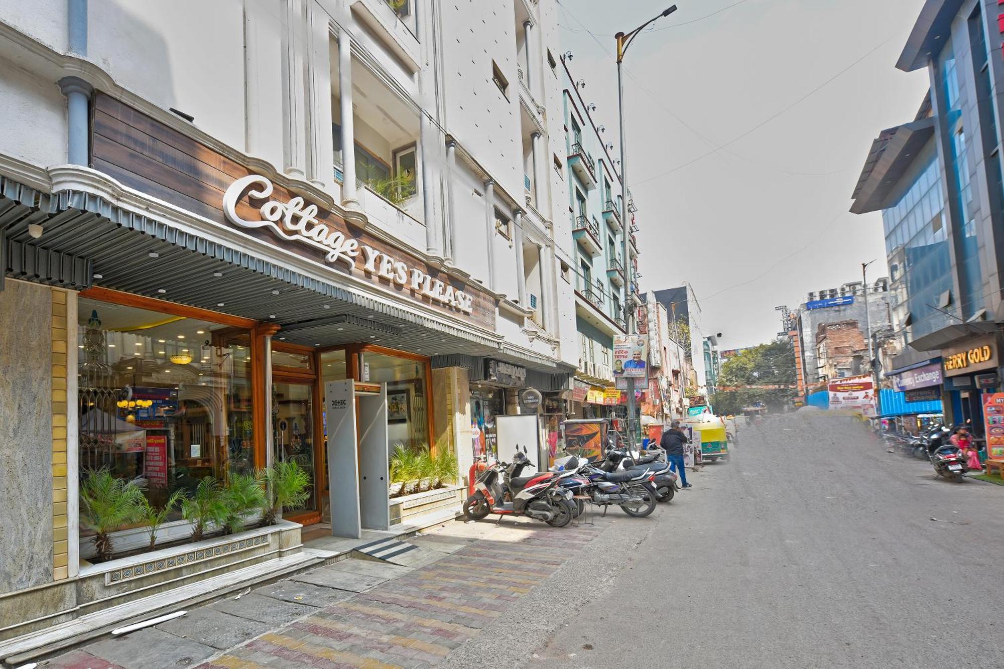 The Yes Please - Traveller Choice Award Winner 2025 4* New Delhi