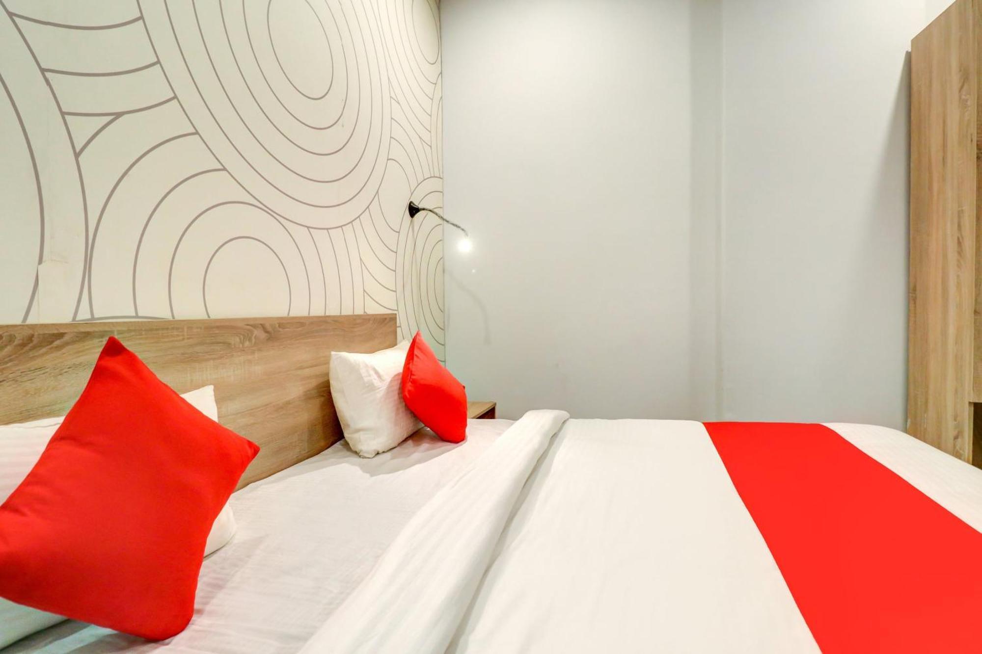 Hotel O Jps Grand