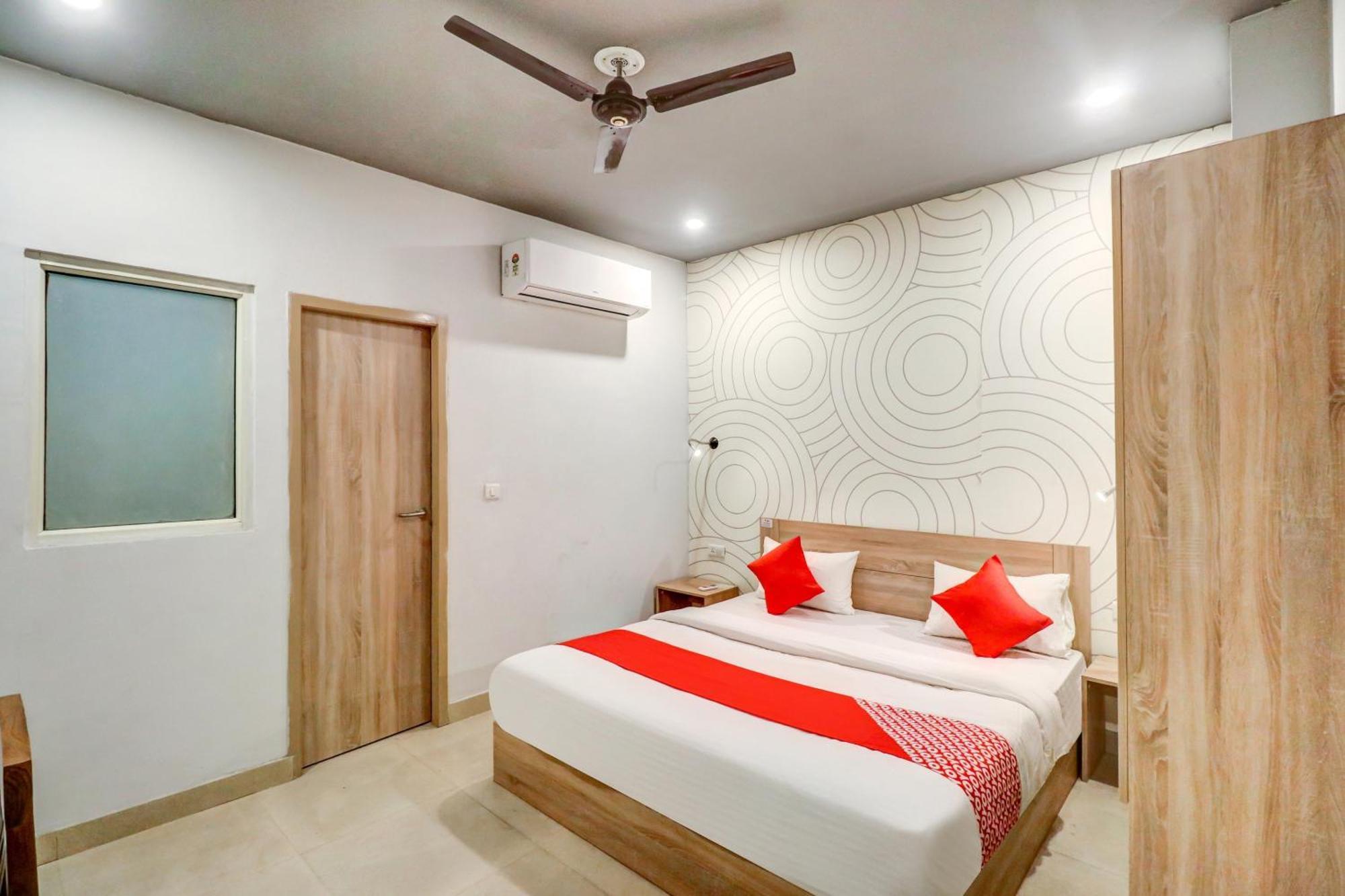 Hotel O Jps Grand New Delhi
