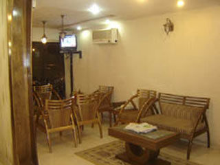 Golden Leaf Hotel