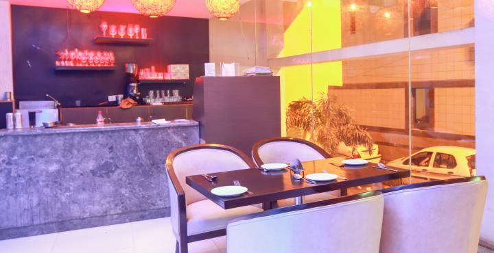 The White Klove Hotel