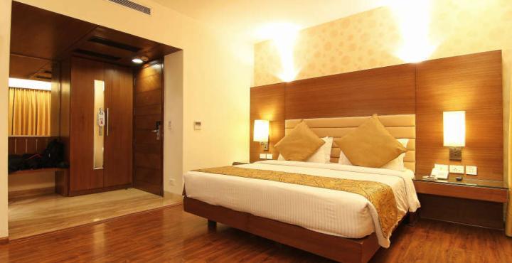 Hotel Indus Biznotel