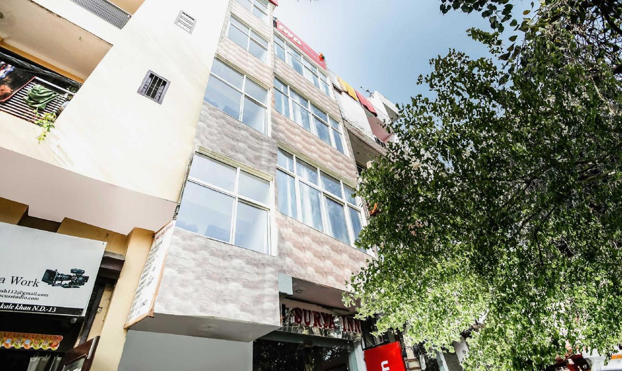 Hotel O Surya 3*