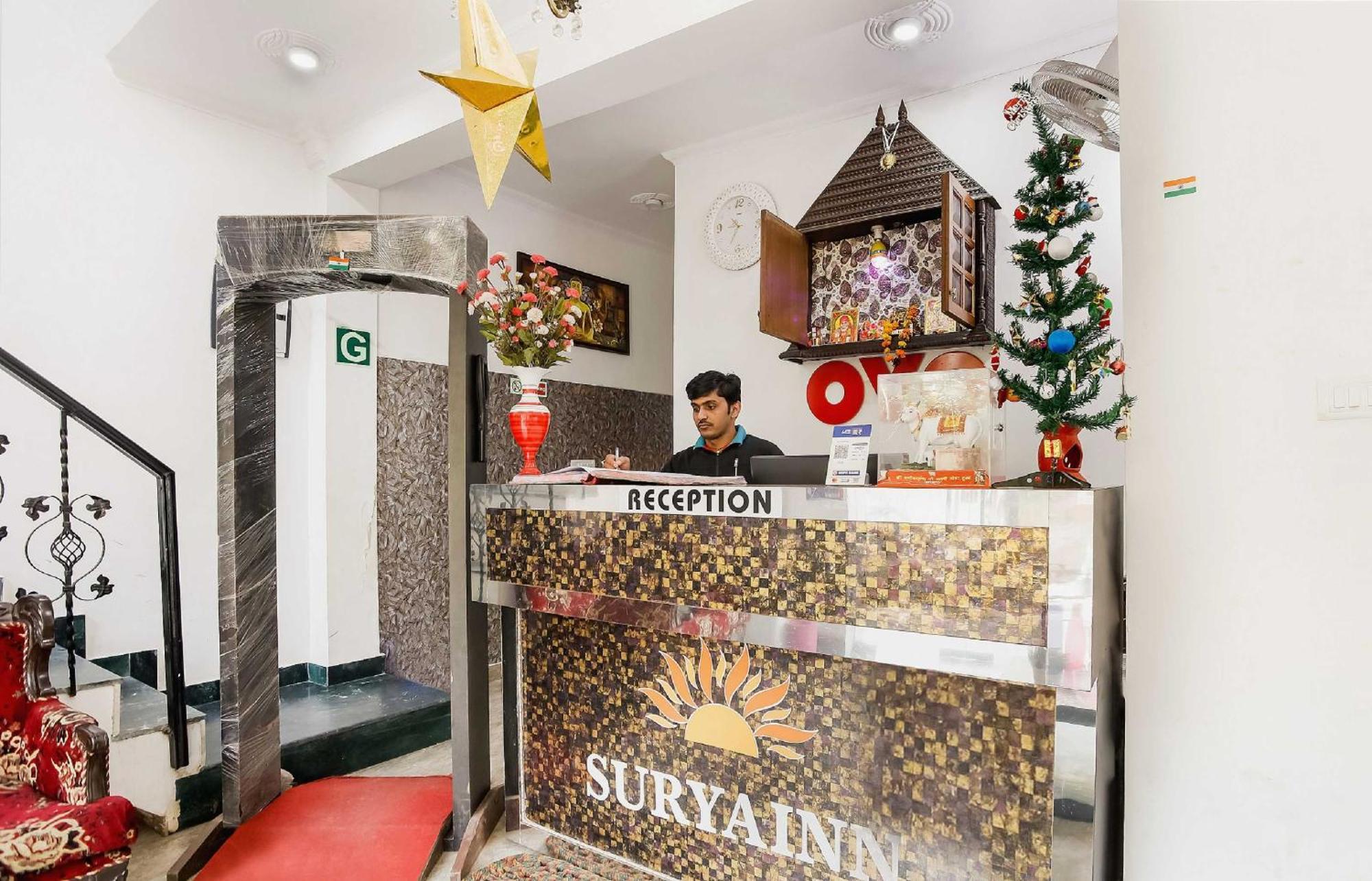 Hotel O Surya 3*