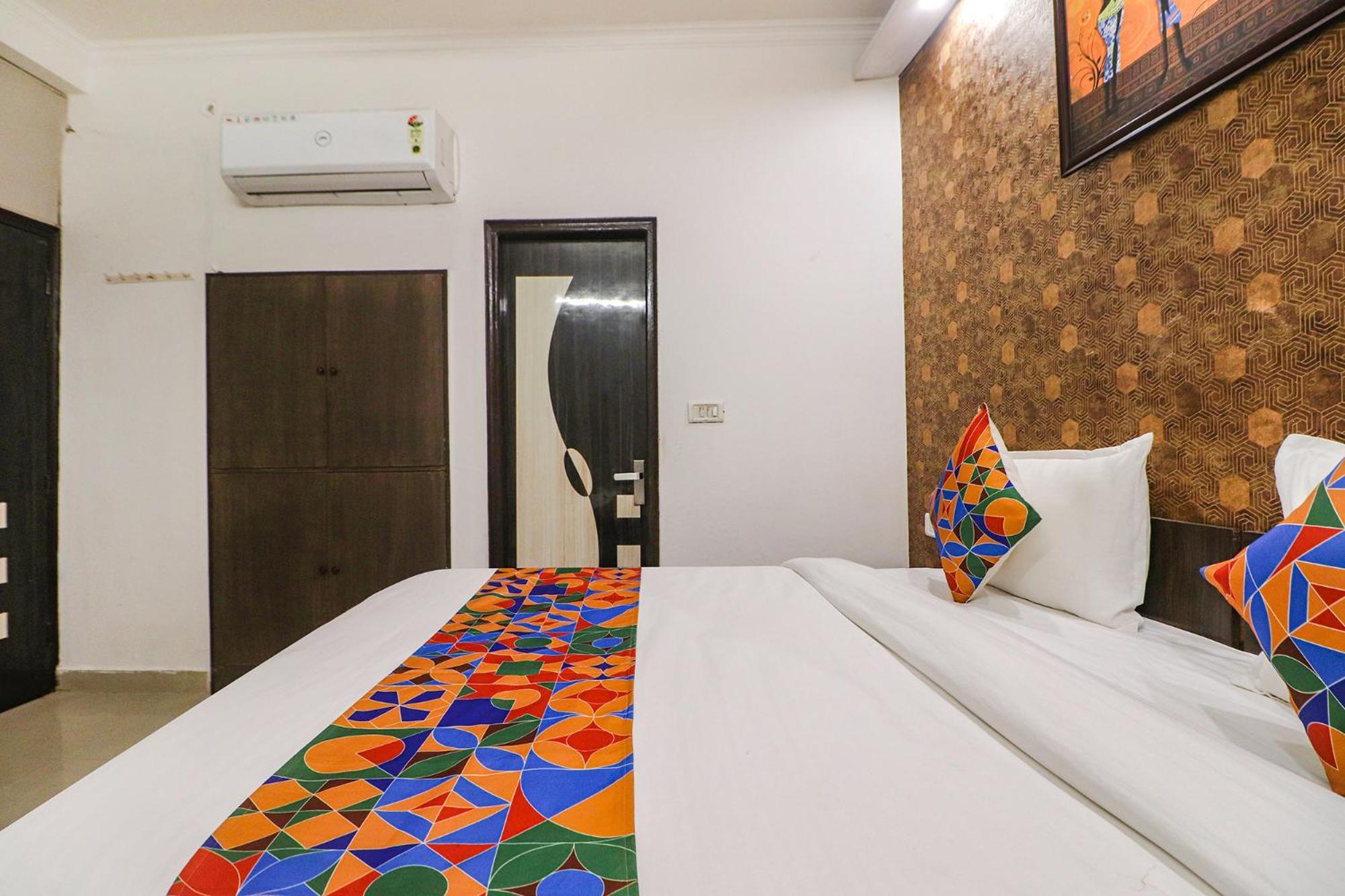 Fabhotel Rainbow Near Igi Airport 3* New Delhi