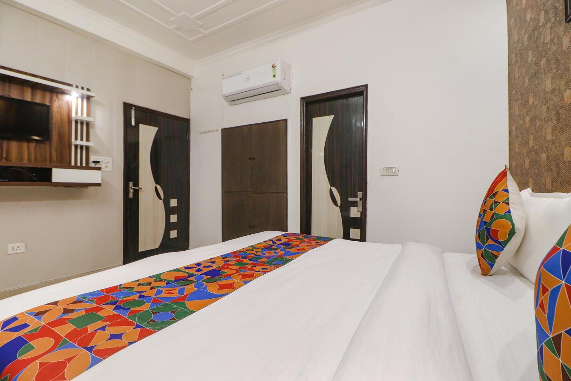 Fabhotel Rainbow Near Igi Airport New Delhi