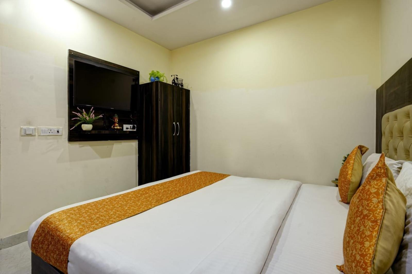 Hotel Iby 4*