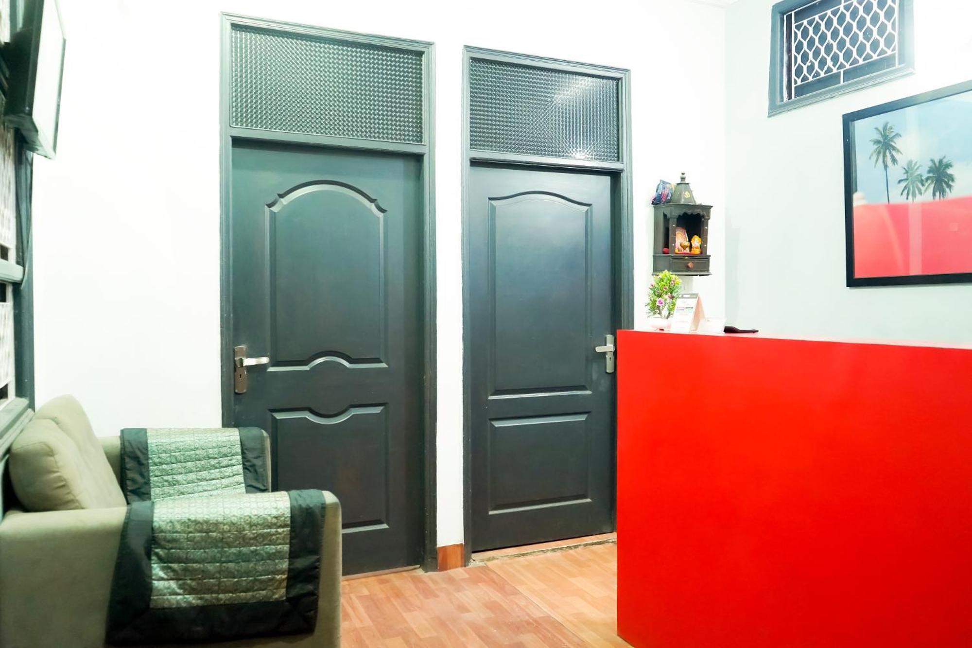 Reseidency Near Hari Nagar New Delhi