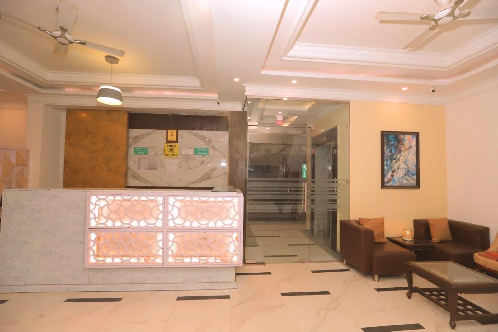 Hotel Almora Suites
