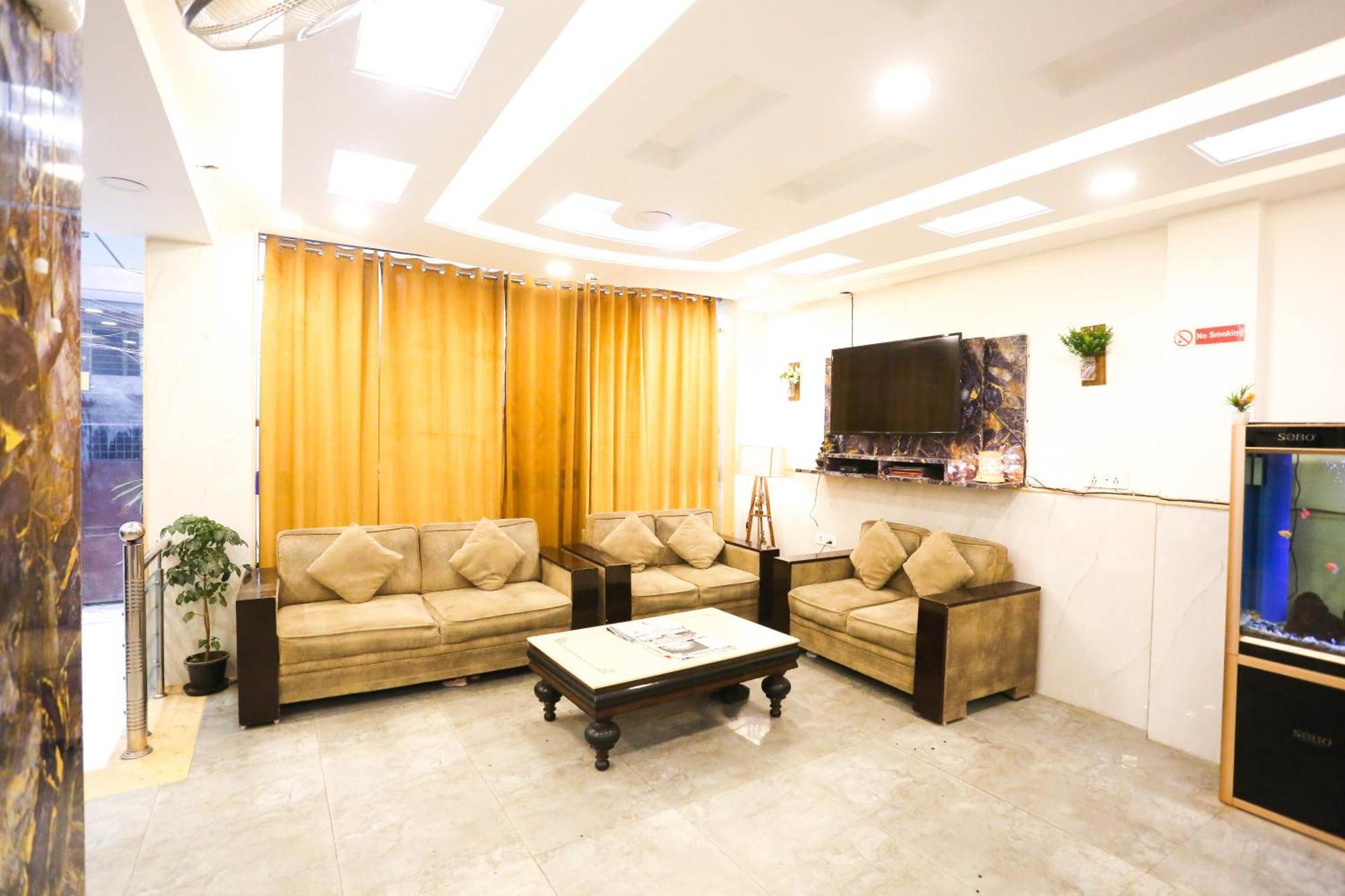 Hotel Aashiyana