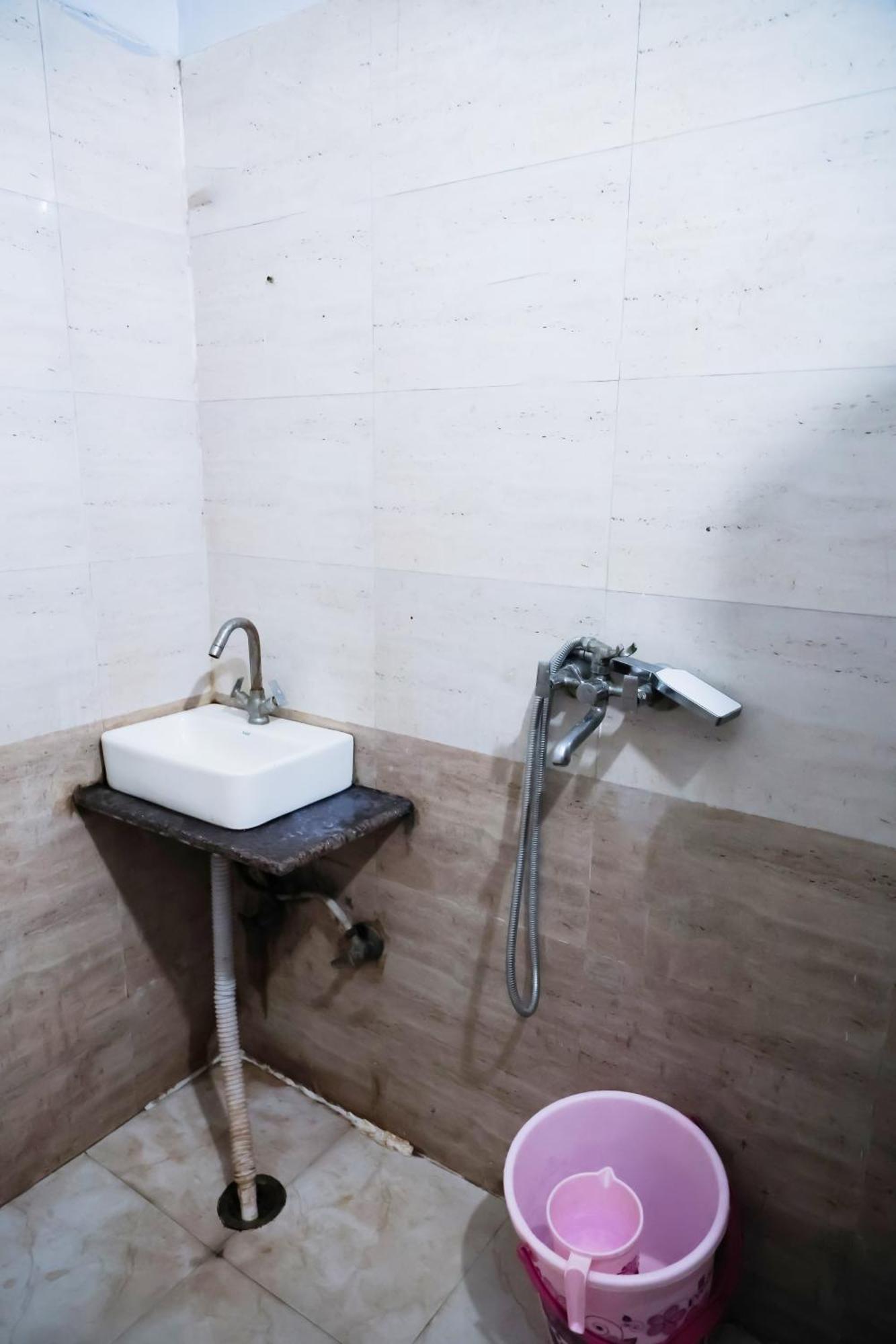 Mannat - Laxmi Nagar 3* New Delhi
