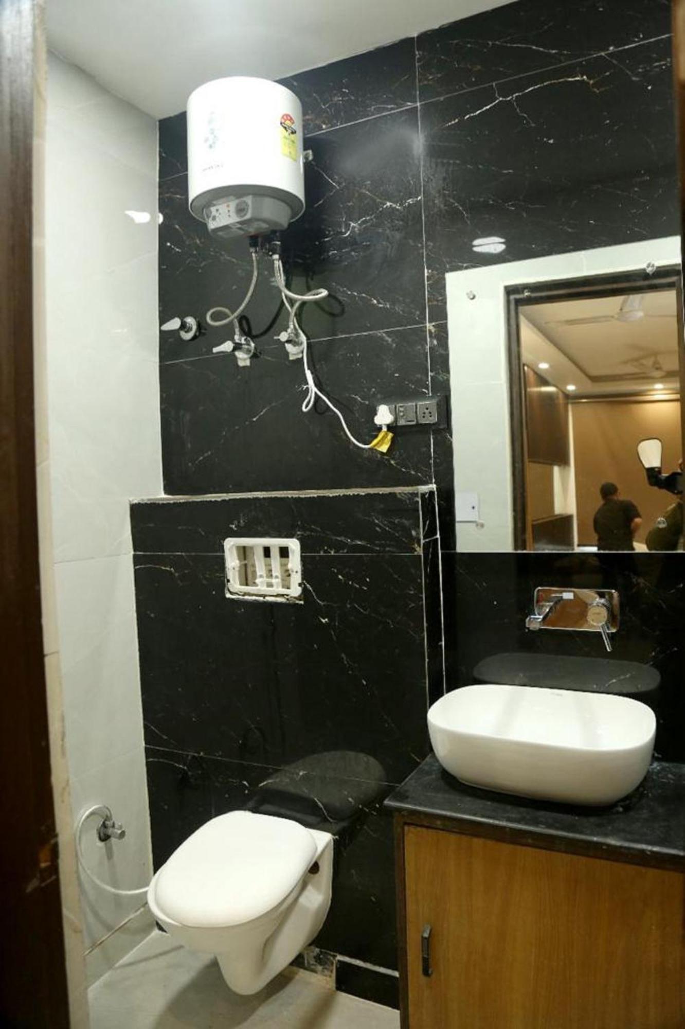 Bunk Delhi Backpacking Hotel 3*