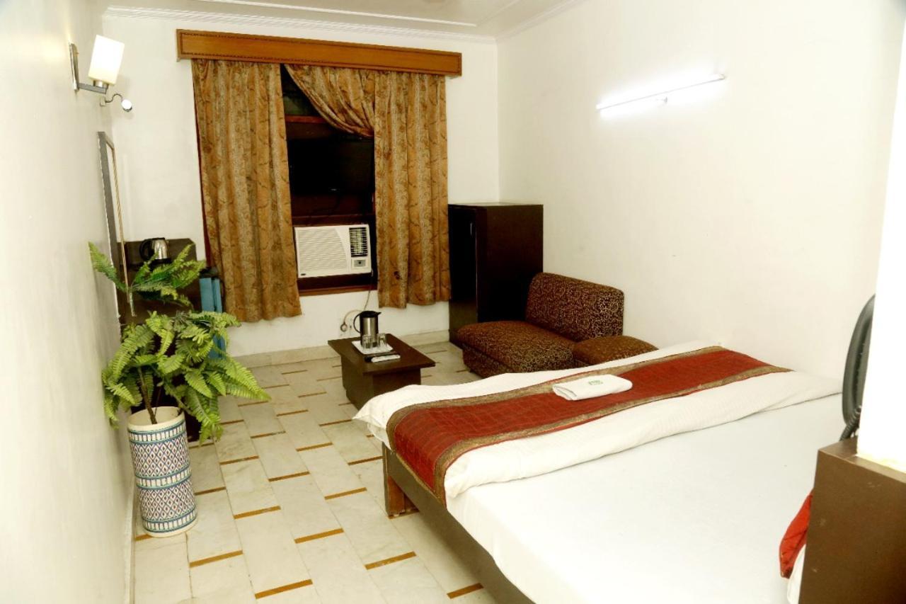 Hotel Fabhotel India International Near Railway Station Nova Deli