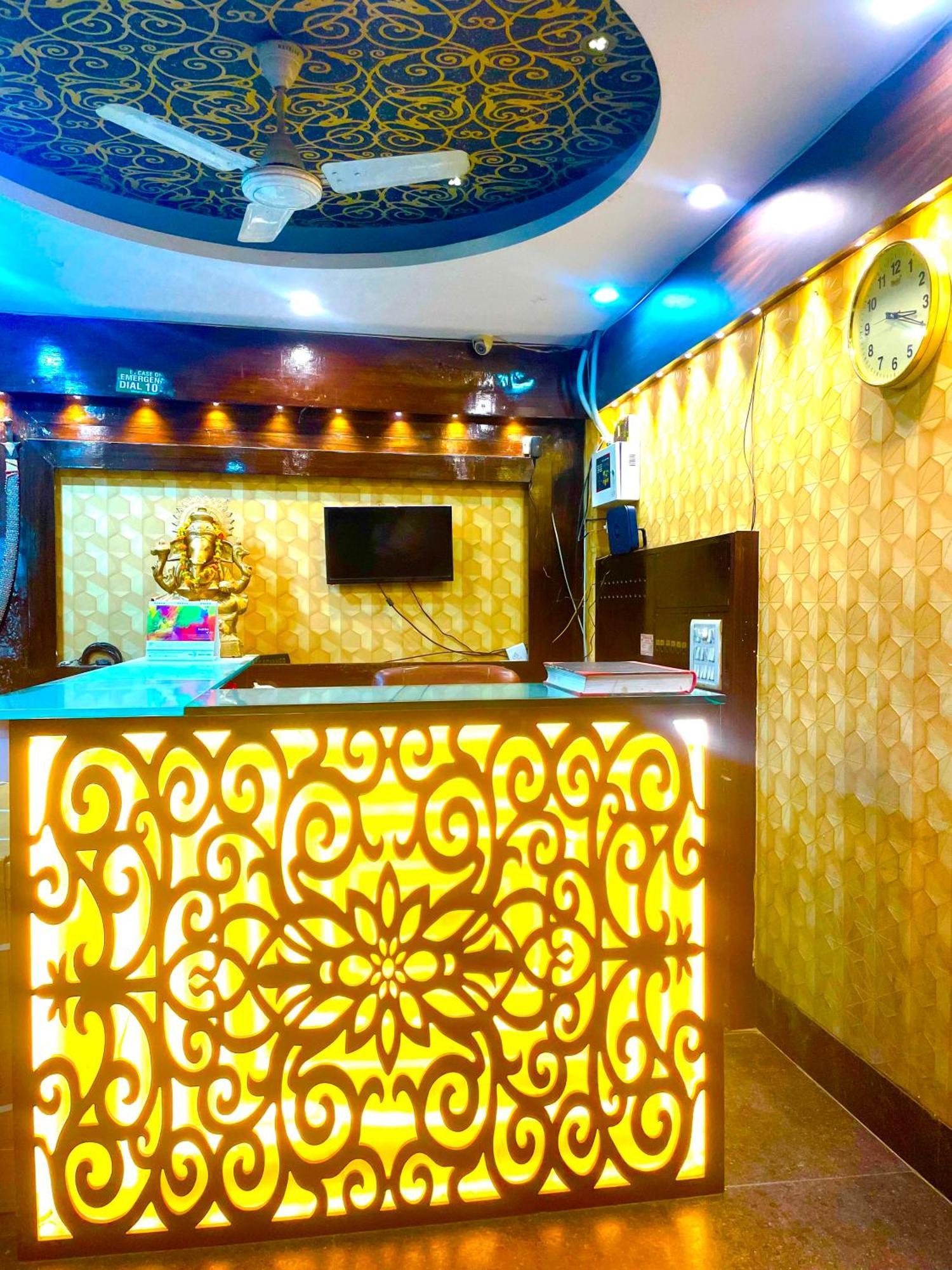 Aditya Near Railway Station Paharganj Homestay *
