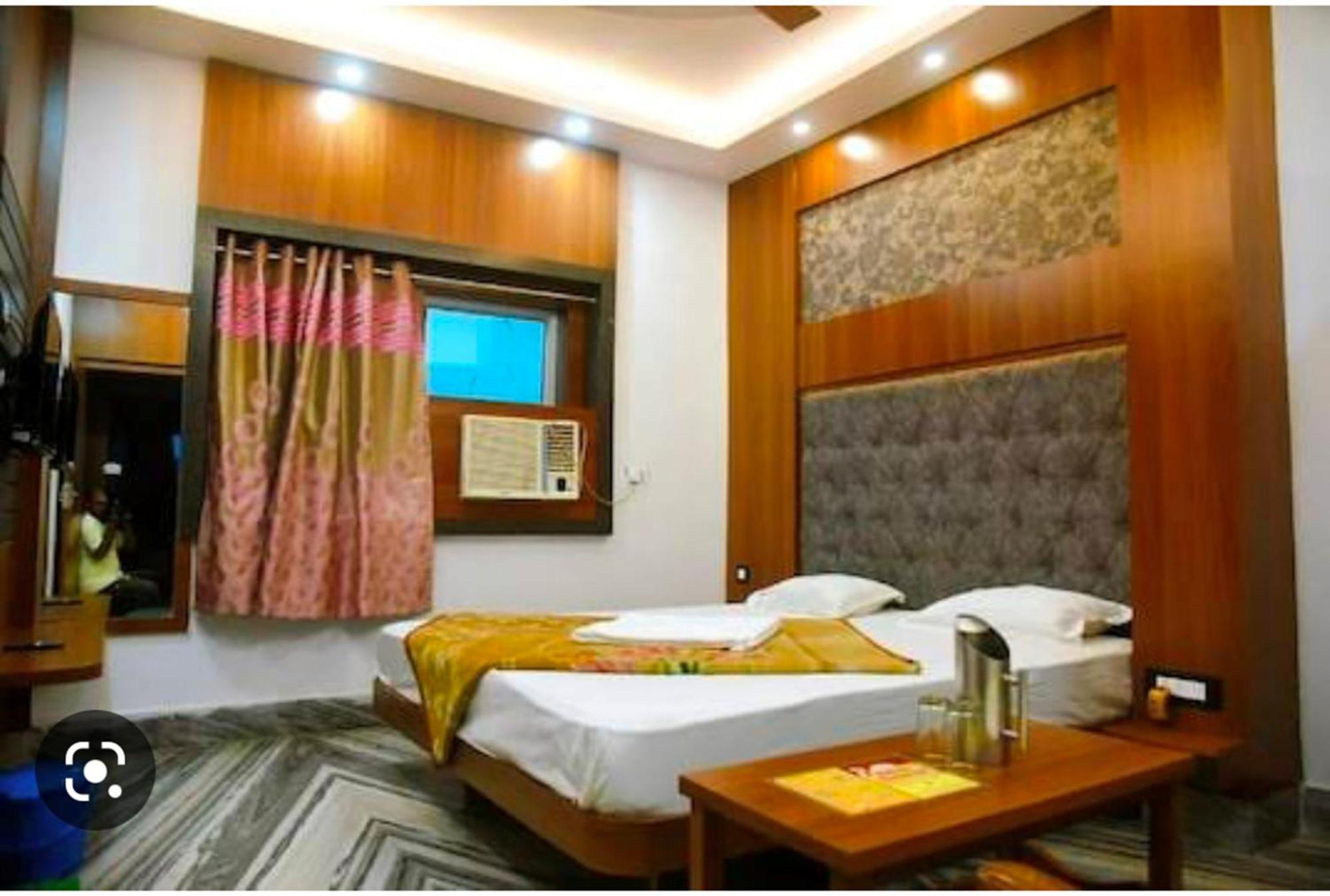 Aditya Near Railway Station Paharganj * New Delhi