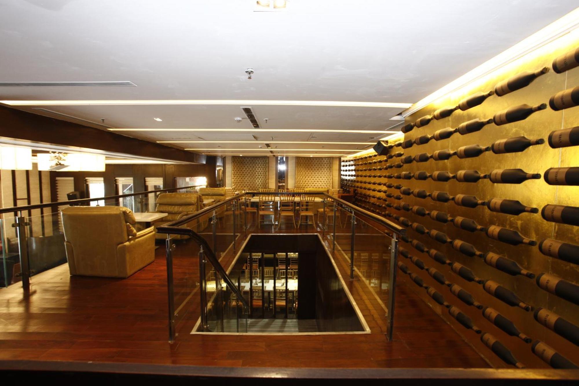 Plutos Hotel New Delhi