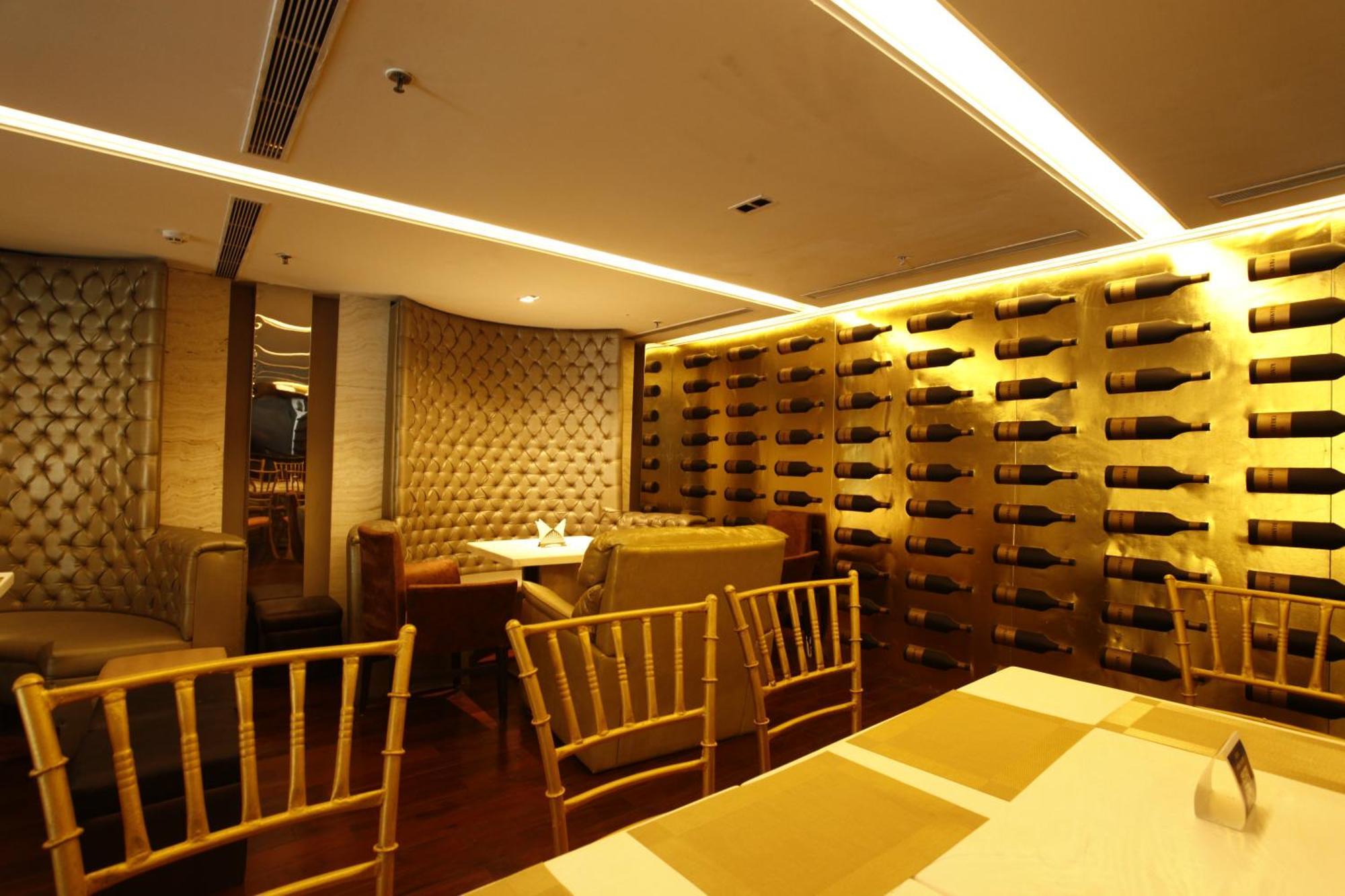 Hotel Plutos New Delhi