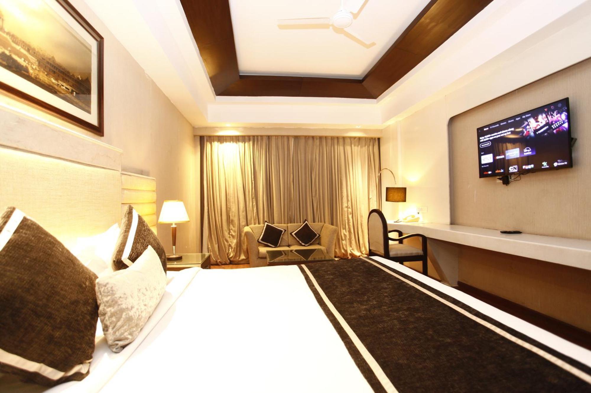 Hotel Plutos 3*