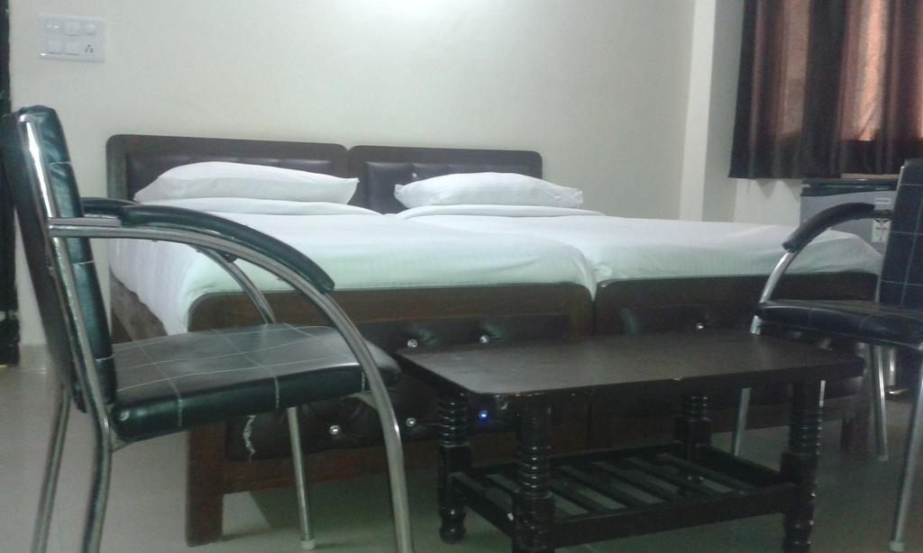 Charanpahari 3*