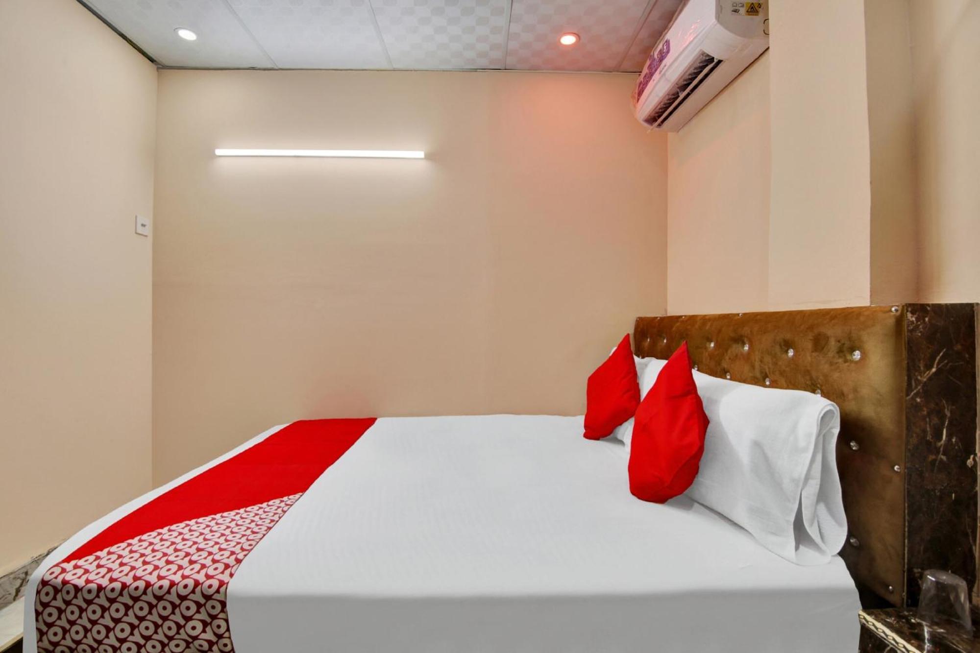 O Mayura Residency 3* New Delhi
