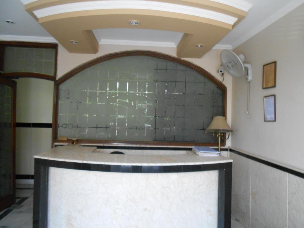 Hotel Fabexpress Lloyd House 3*