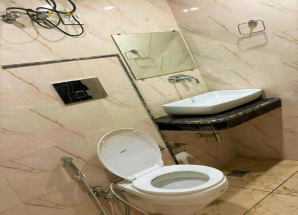 Hotel Grand Ivy Plaza Hotel 3*