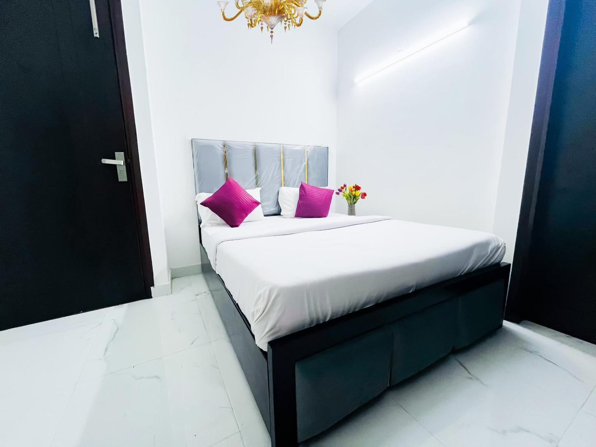 Purple 24 Seven -malviya Nagar