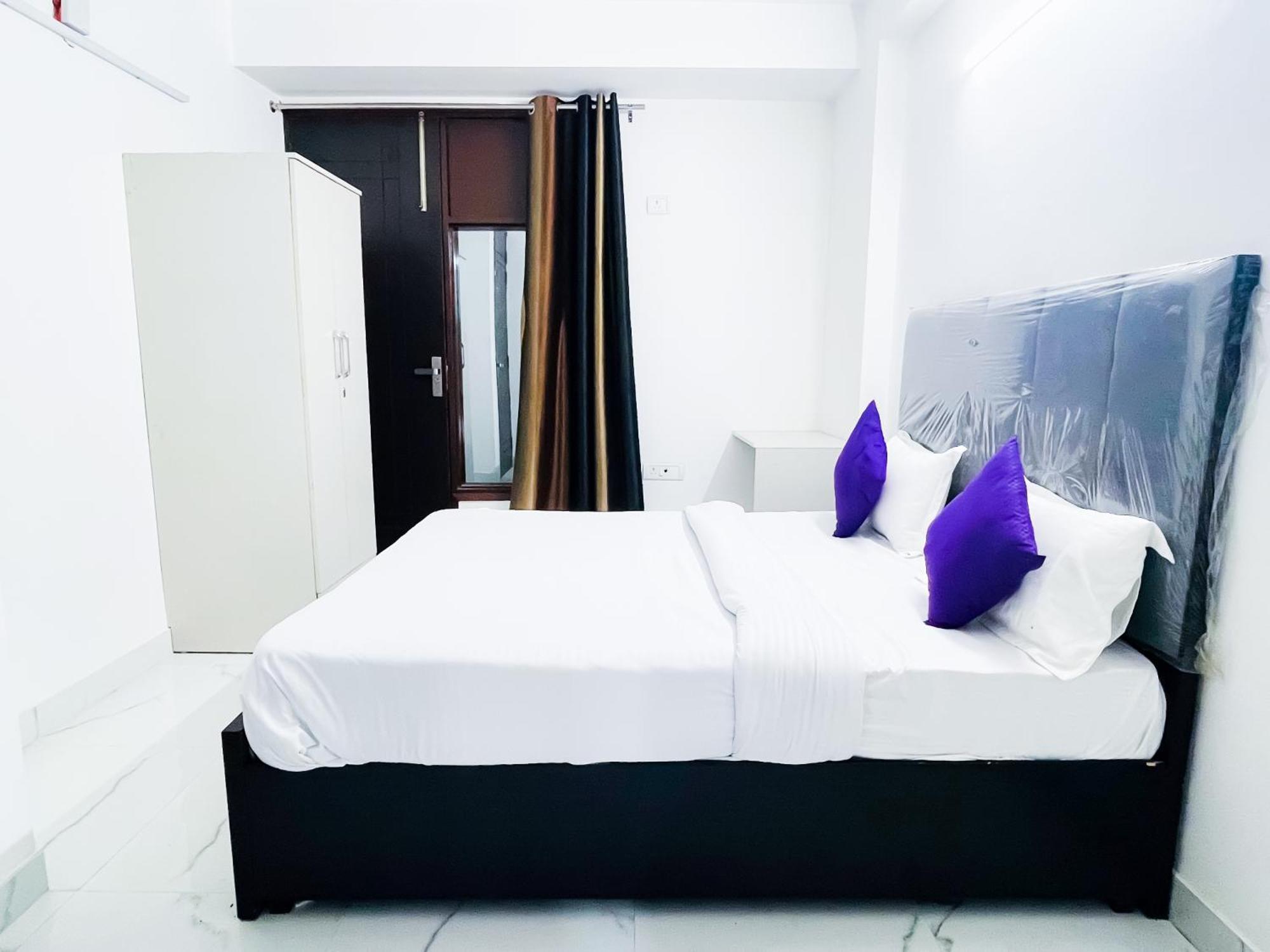 Hotel Purple 24 Seven -malviya Nagar 3*