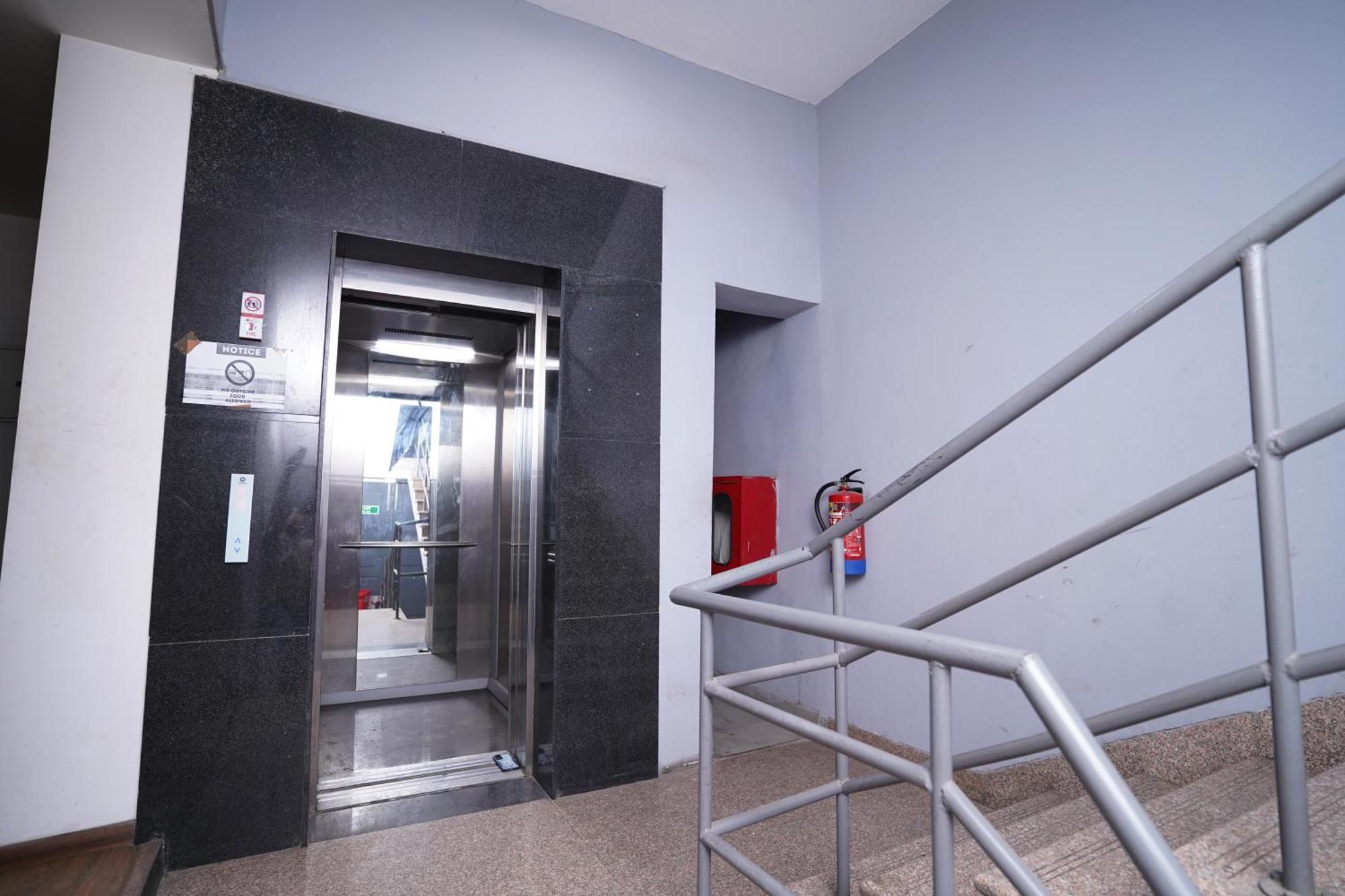 Hotel Mira Residency- Outer Ring Road, Paschim Vihar