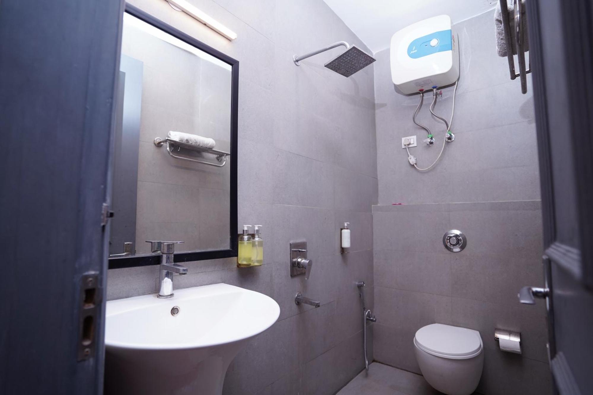 Mira Residency- Outer Ring Road, Paschim Vihar