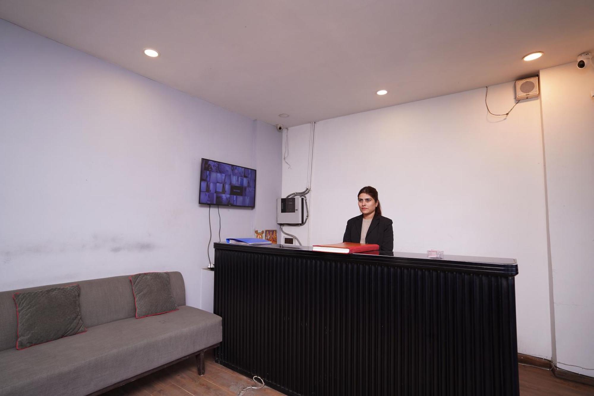 Mira Residency- Outer Ring Road, Paschim Vihar Nova Deli