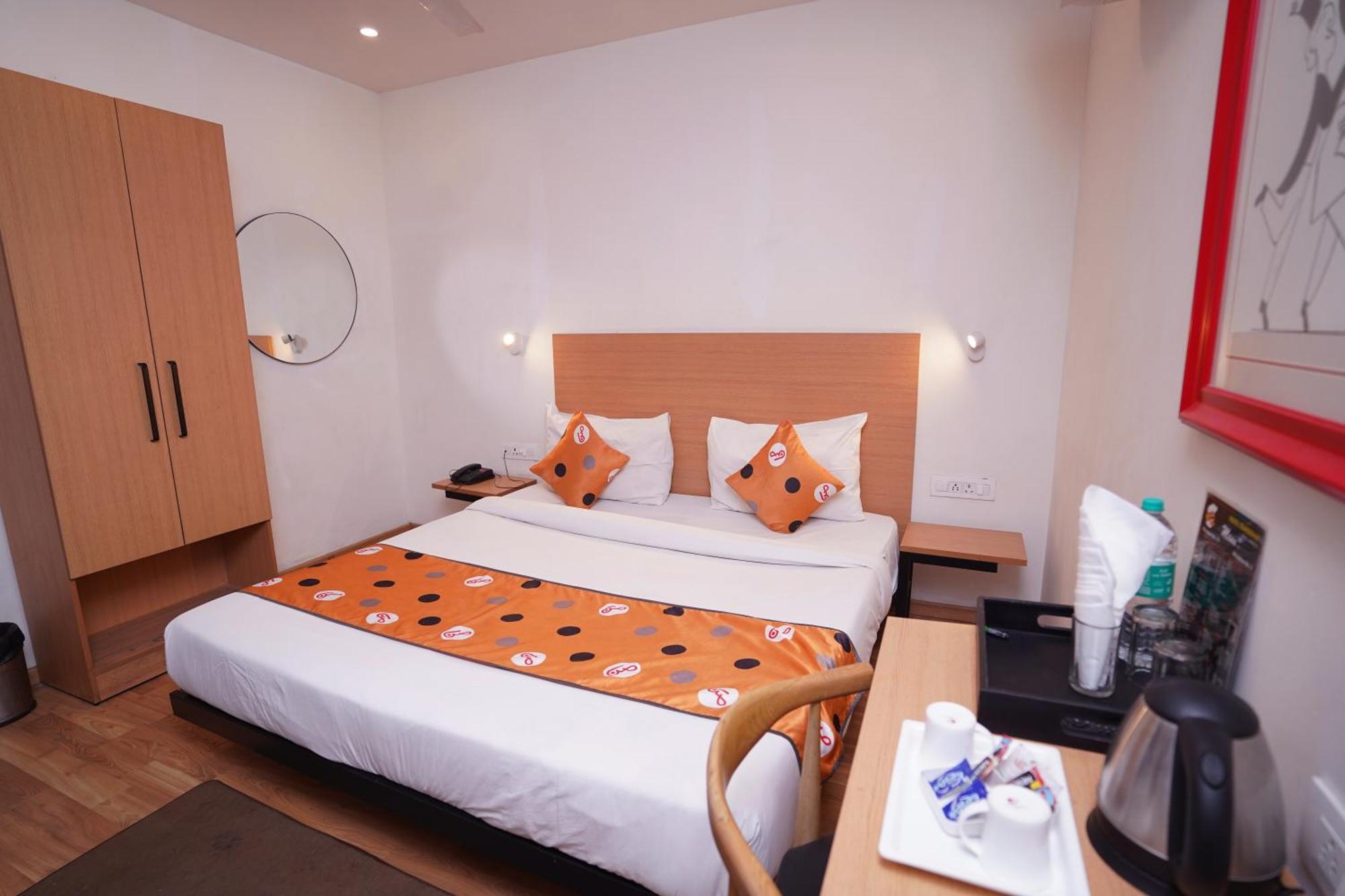 Hotel Mira Residency- Outer Ring Road, Paschim Vihar 3*