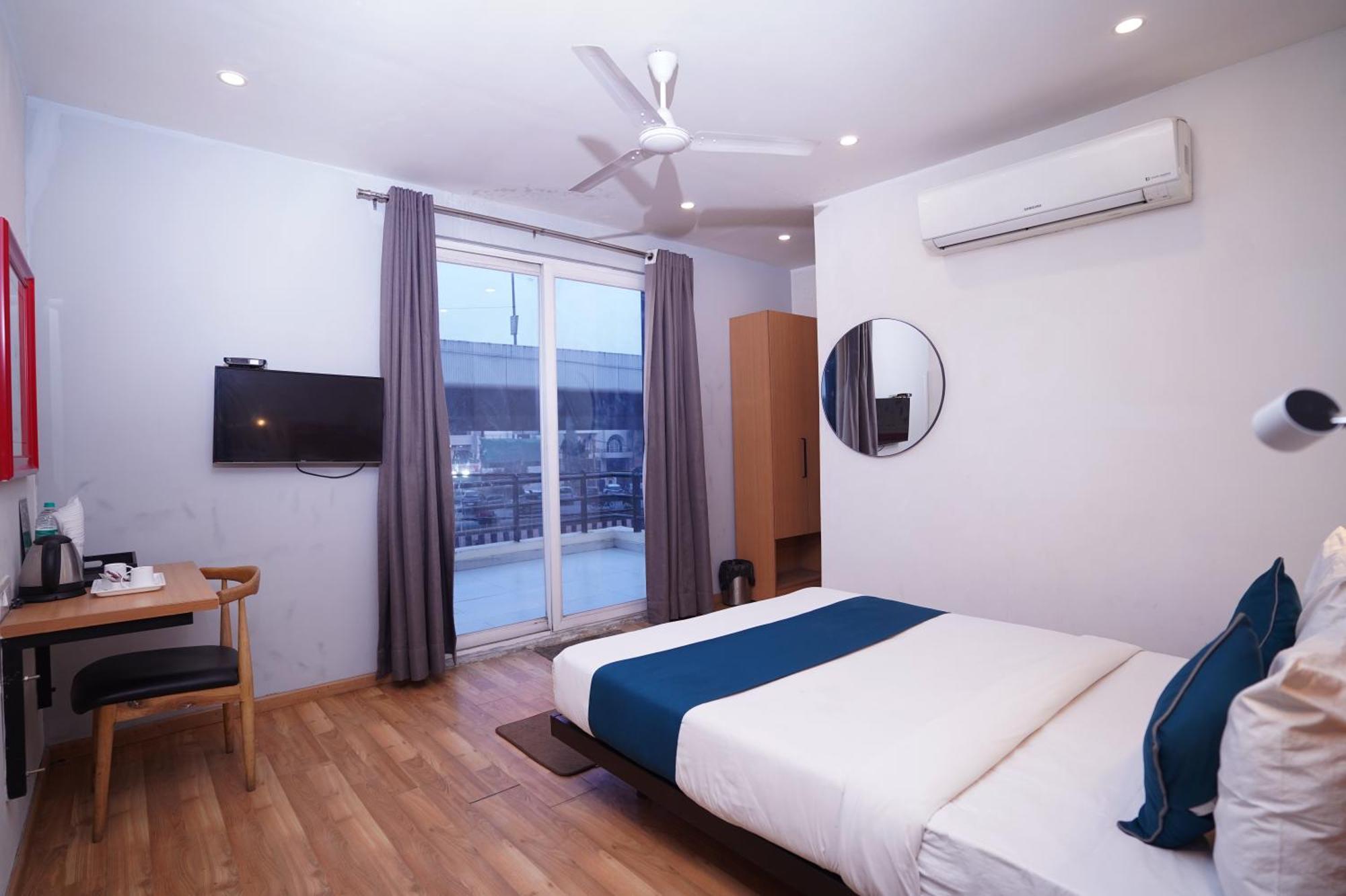 Mira Residency- Outer Ring Road, Paschim Vihar Hotel Nova Deli