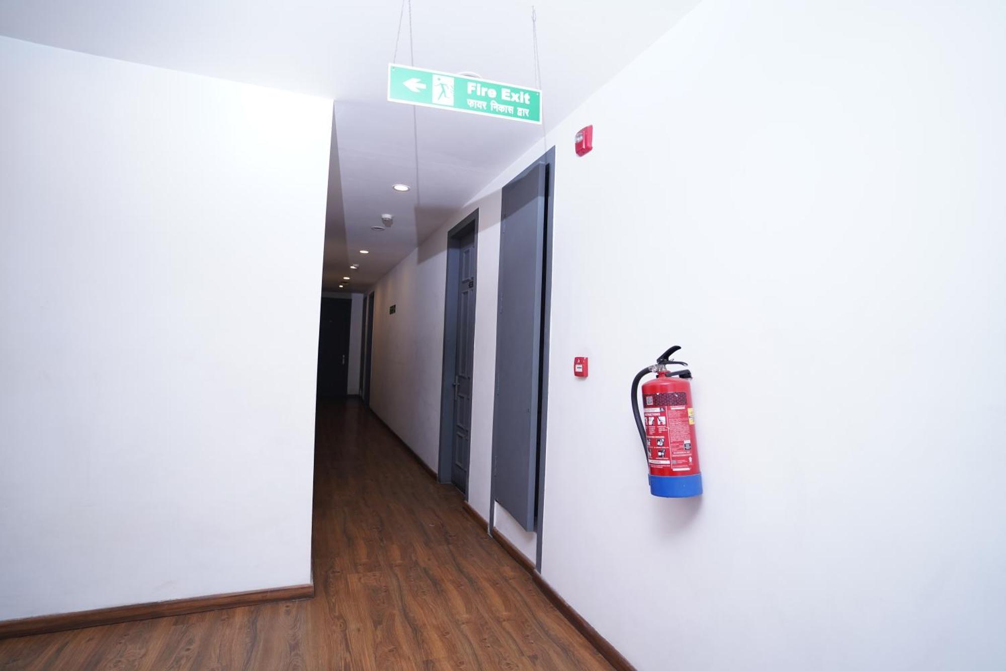 Mira Residency- Outer Ring Road, Paschim Vihar Hotel Nova Deli