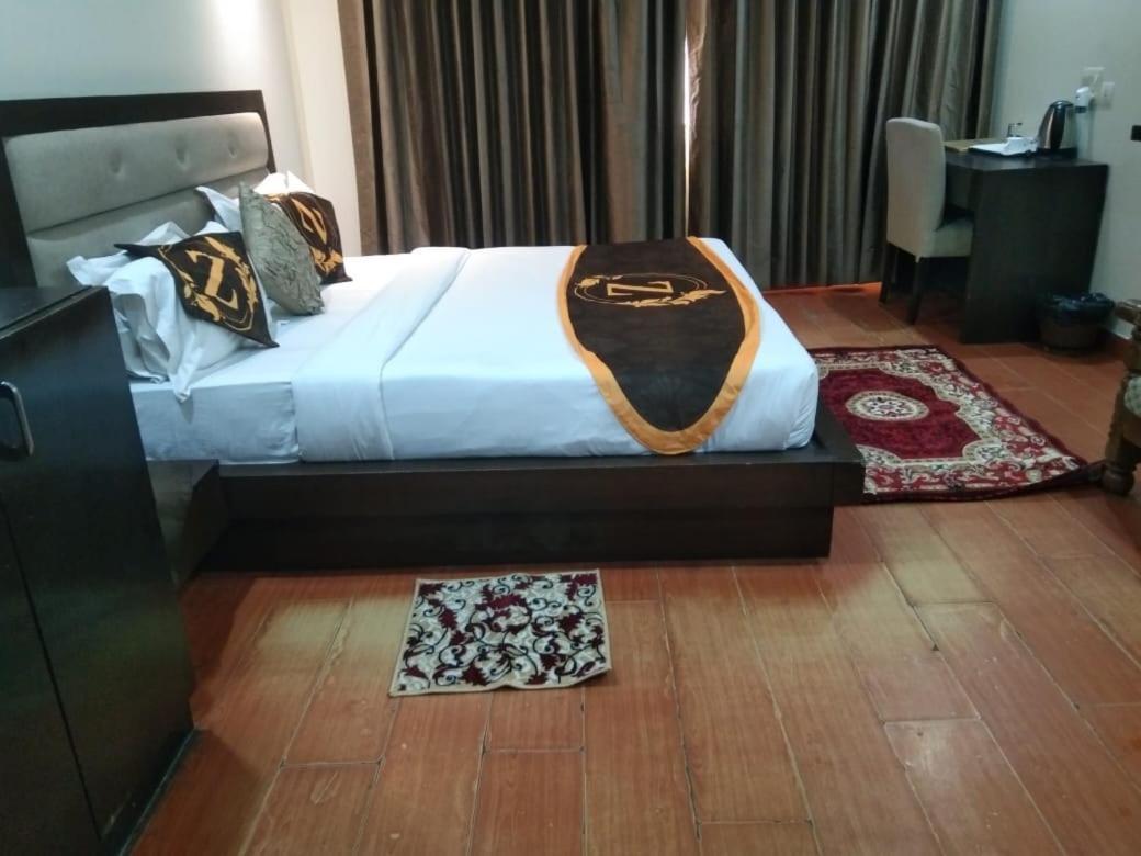 Hotel Zenith Mahipalpur - Free Parking 4*