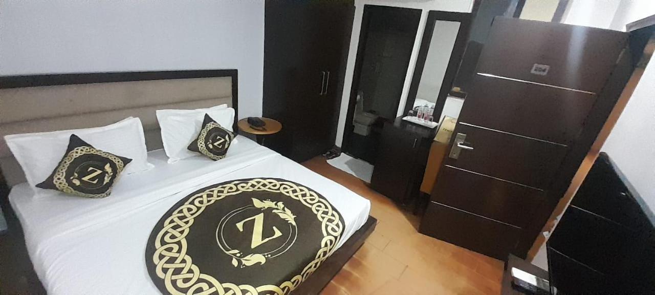 Hotel Zenith Mahipalpur - Free Parking 4*