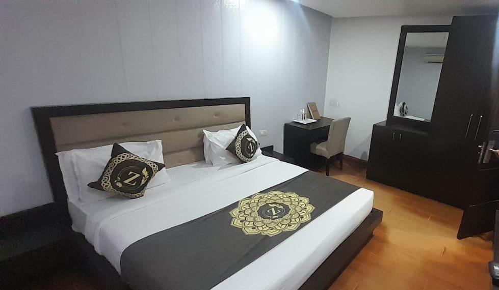 Zenith Mahipalpur - Free Parking Hotel 4*