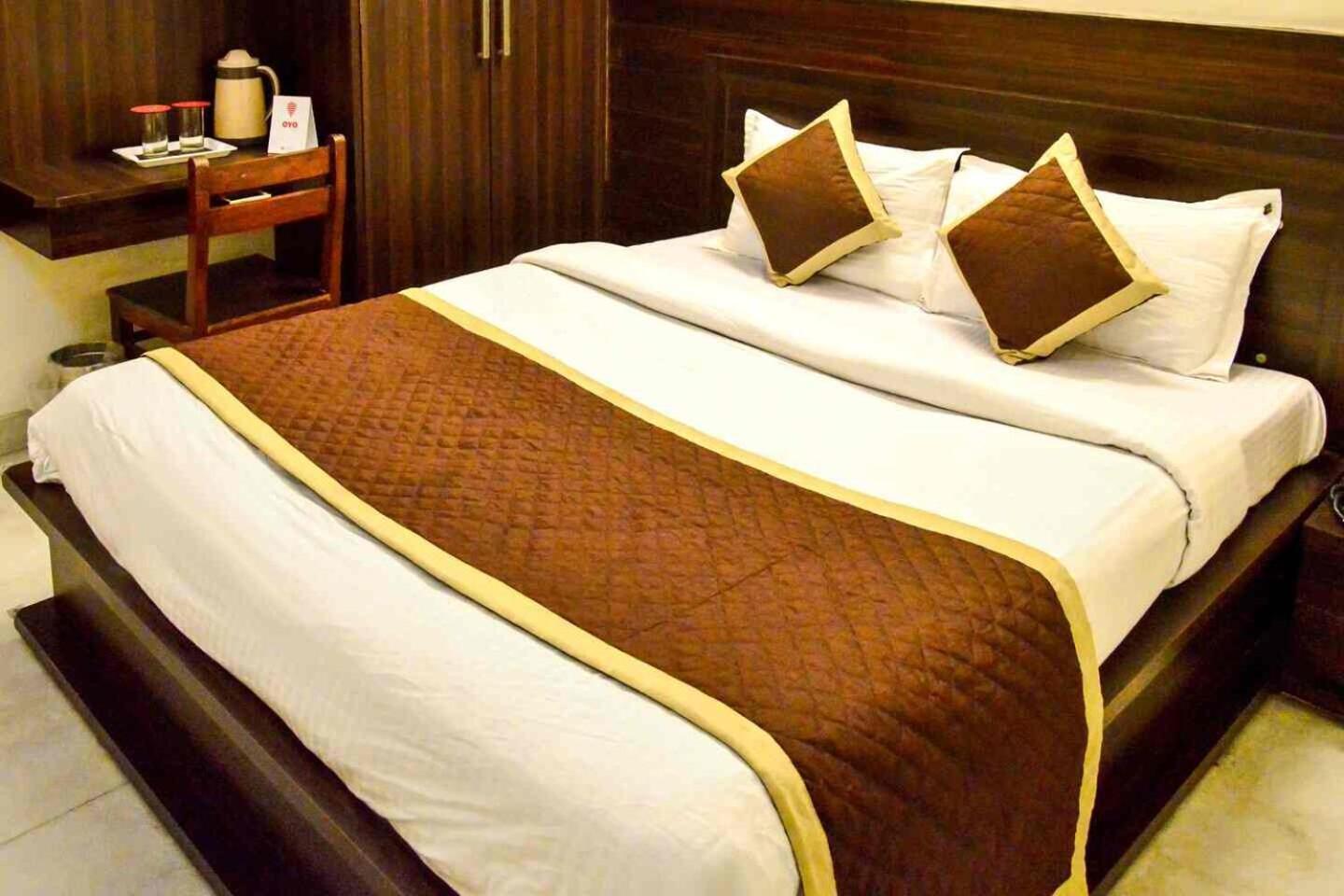 S R Plaza At Delhi Airport New Delhi