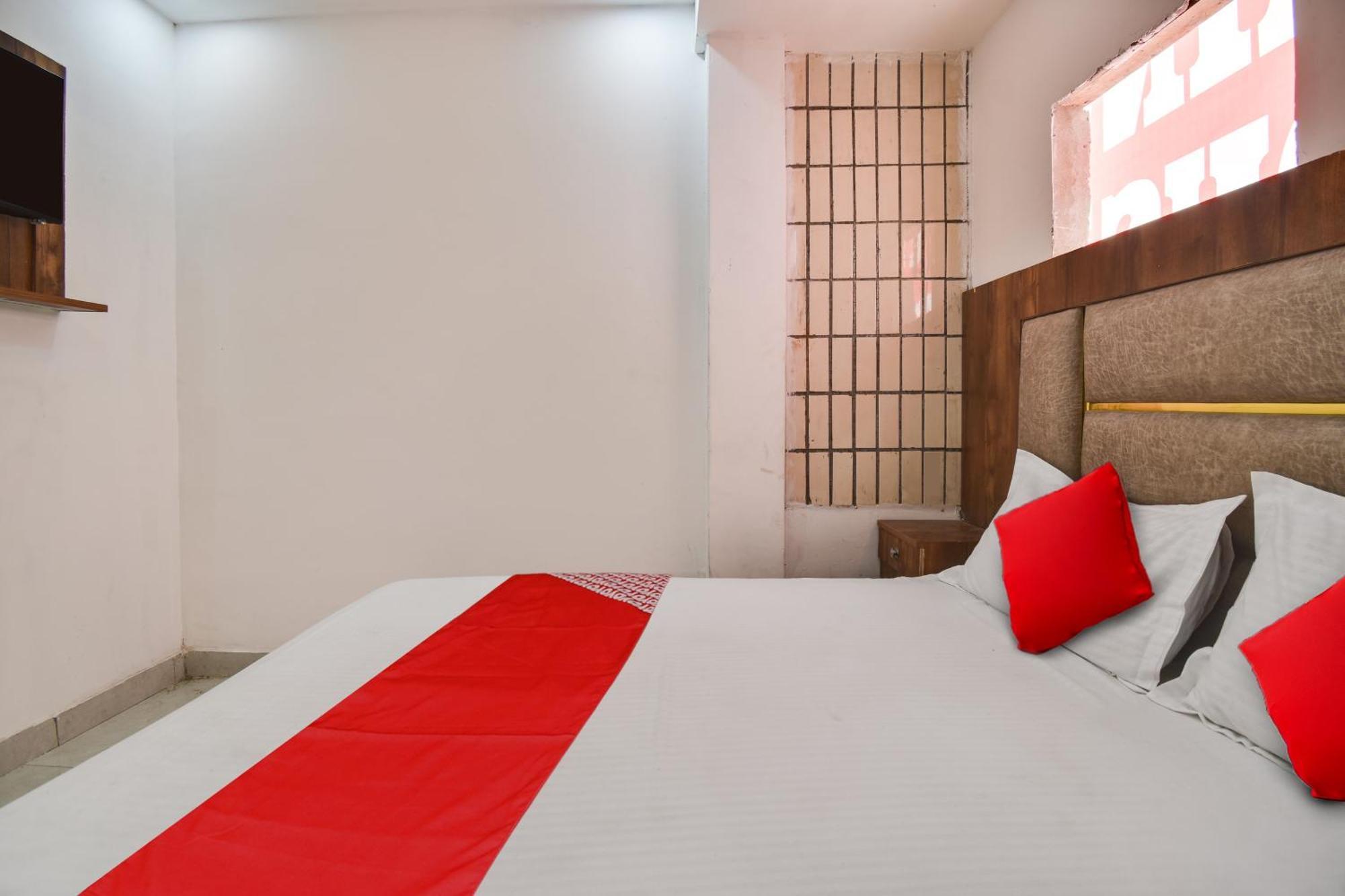 Hotel O Golden King 3*