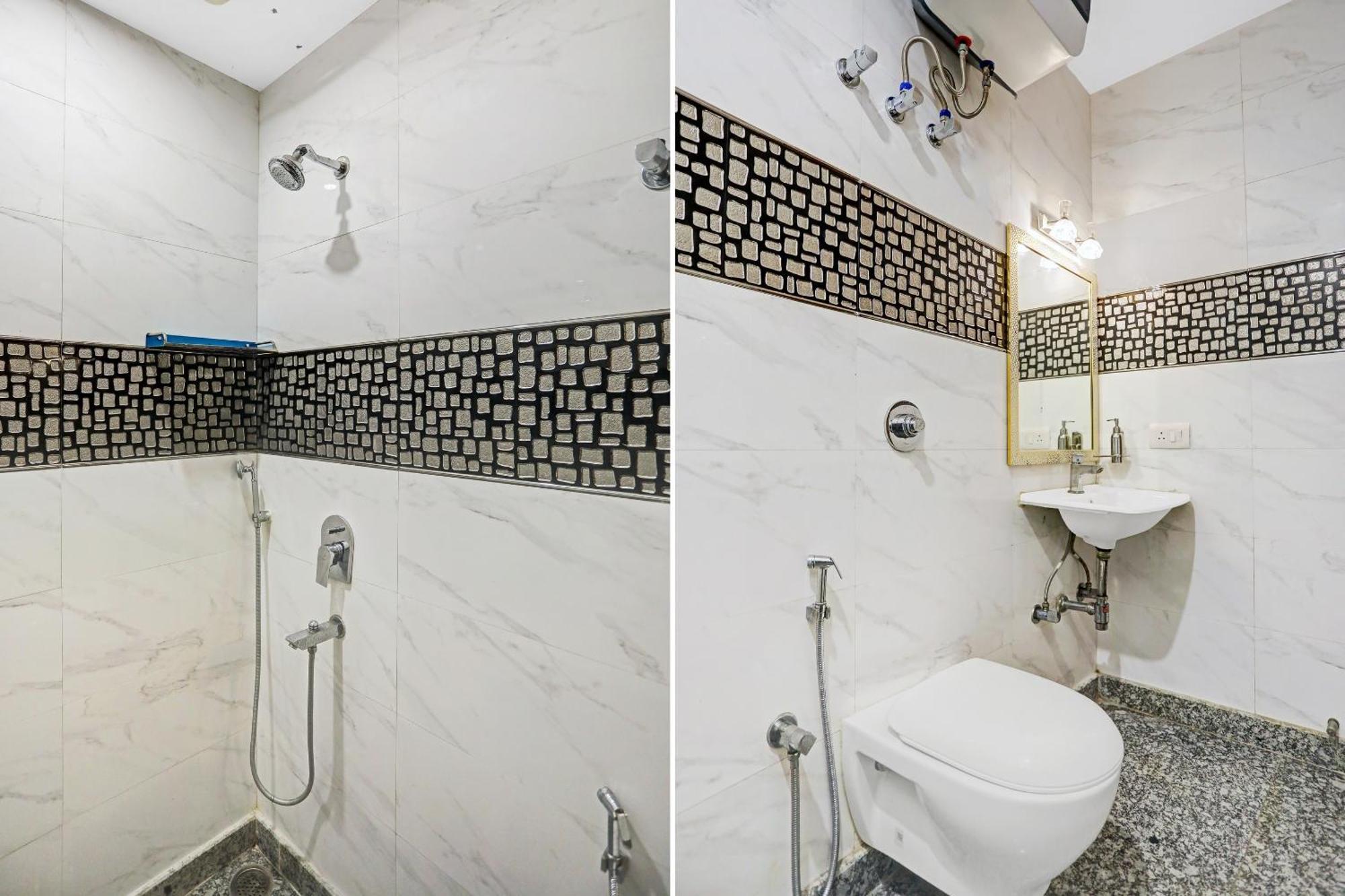 Townhouse Prakash Continental Near Netaji Subhash Place Metro Station Hotel