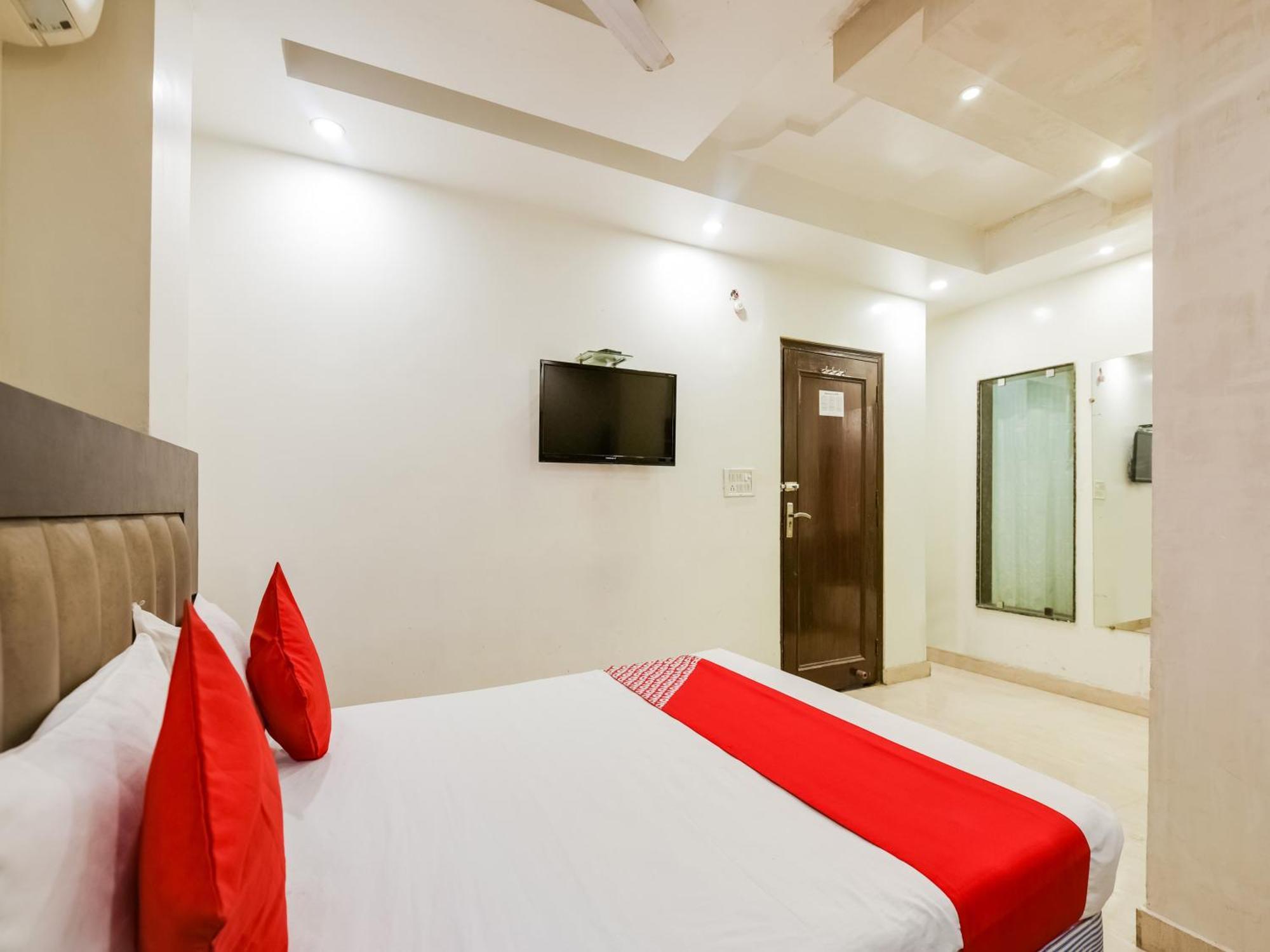 Hotel Oyo West India New Delhi